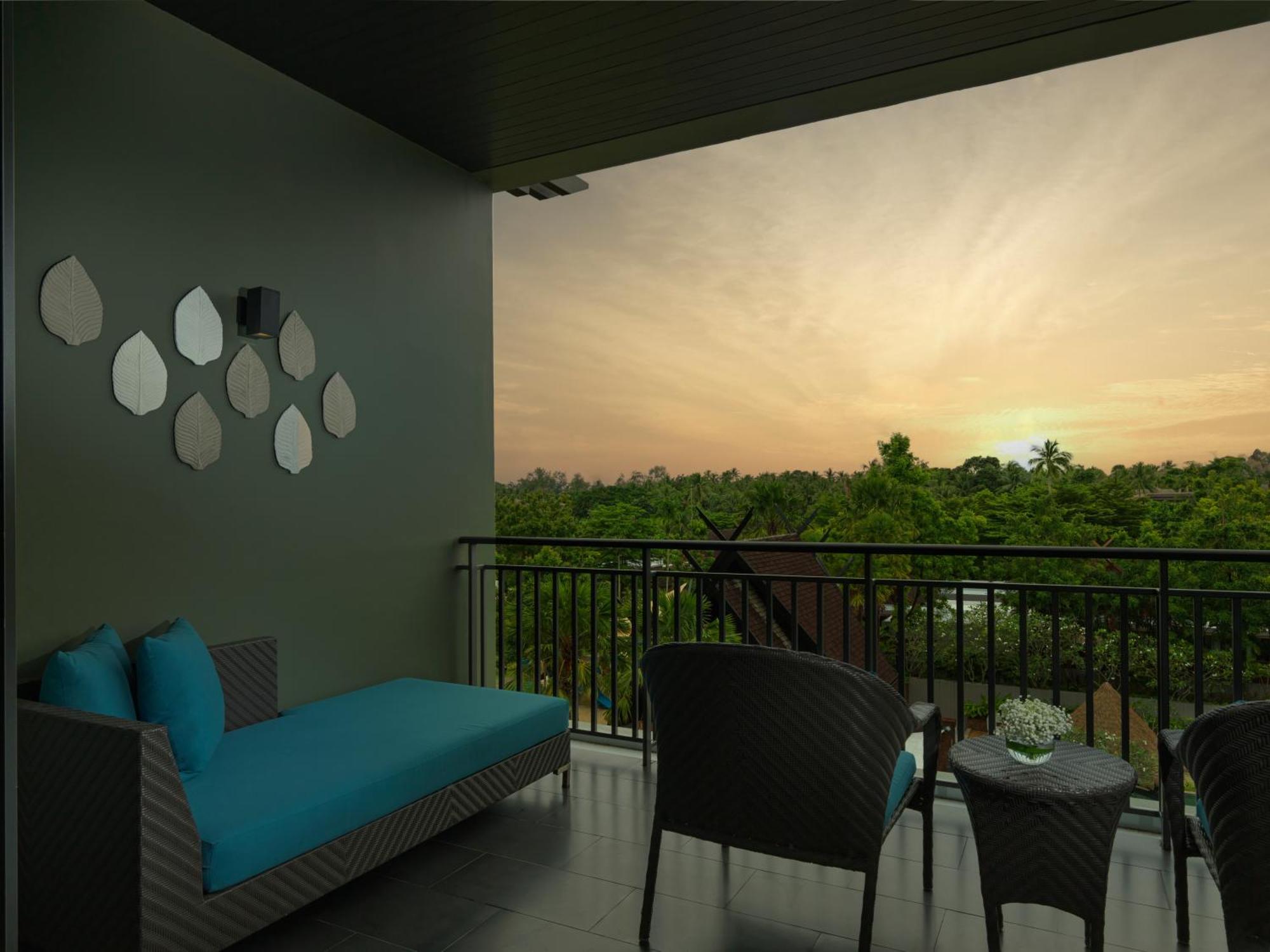Avani Plus Mai Khao Phuket Suites Exterior foto
